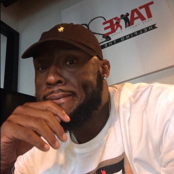 Meet your Posher, Gerard - Picture 2 of 4